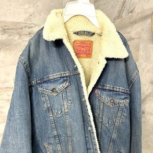 Levi Strauss Jean Jacket with Fleece Lining